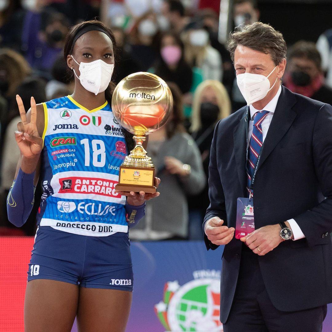 开元体育平台-今晚体能课后，费耶诺德完成体检备战意大利杯，悬念犹存，数据趋势出现新变化的简单介绍