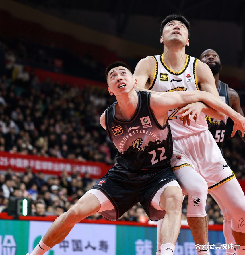 开元体育注册登录-CBA季后赛关键时刻再迎强敌,上海海港扳平良机,主帅态度——底气十足,更衣室氛围转暖的简单介绍
